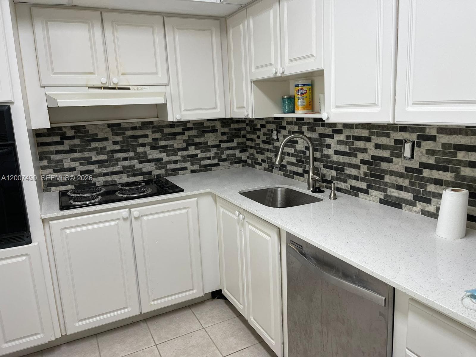 19380 Collins Ave 805 photo 12