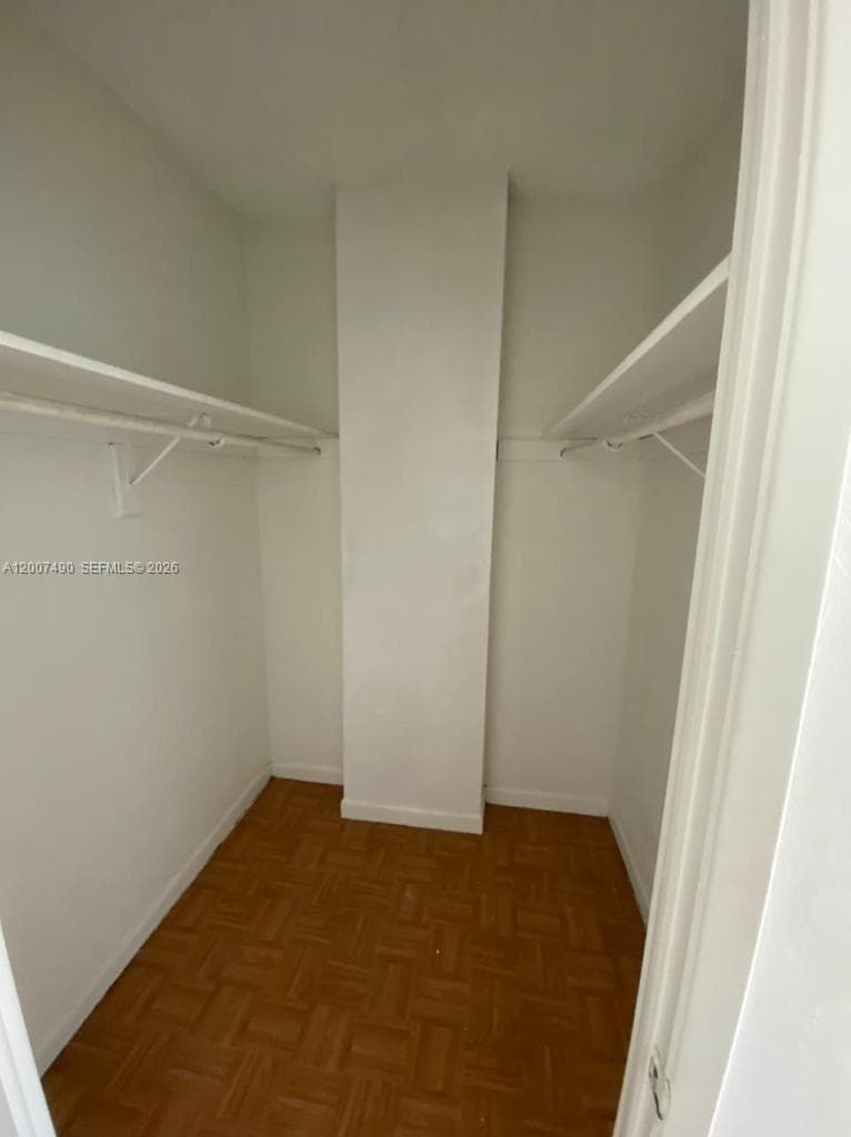 19380 Collins Ave 805 photo 9