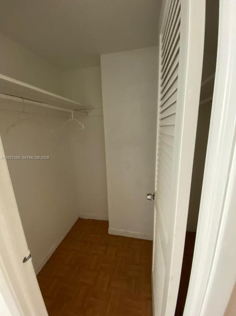 19380 Collins Ave 805 photo 8