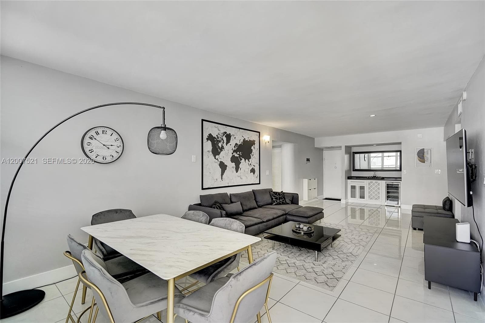 3725 S Ocean Dr 1519 photo 2