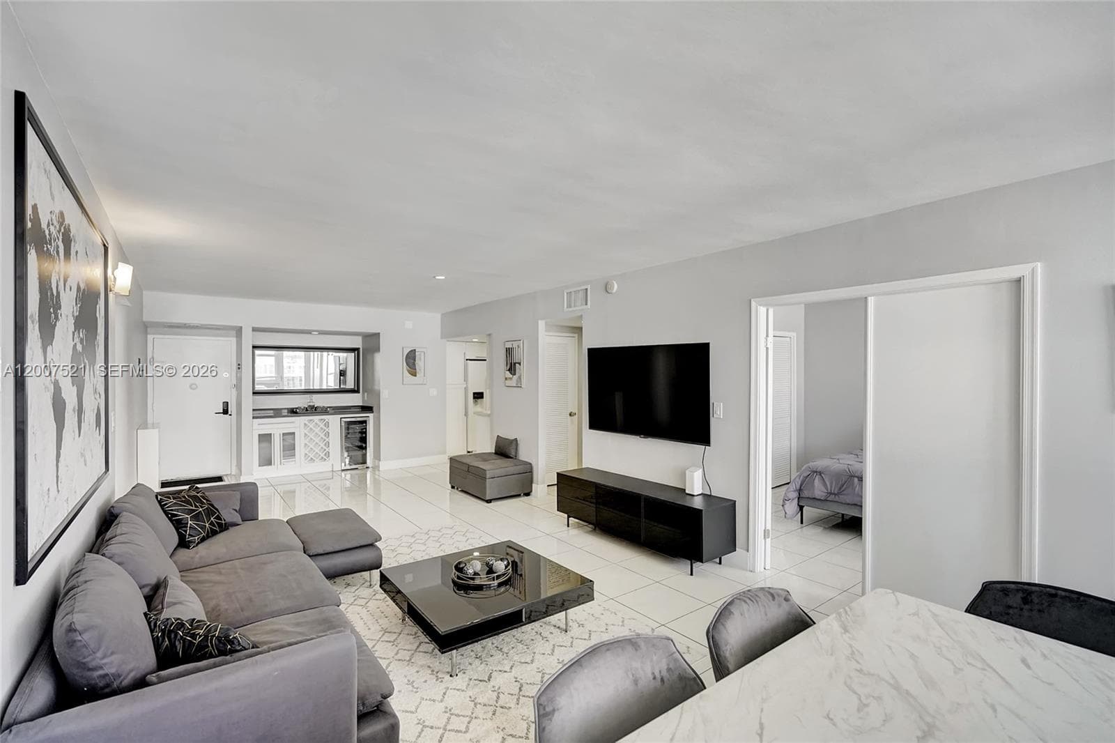3725 S Ocean Dr 1519 photo 3