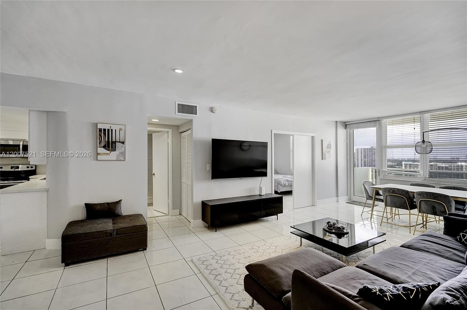 3725 S Ocean Dr 1519 photo 4