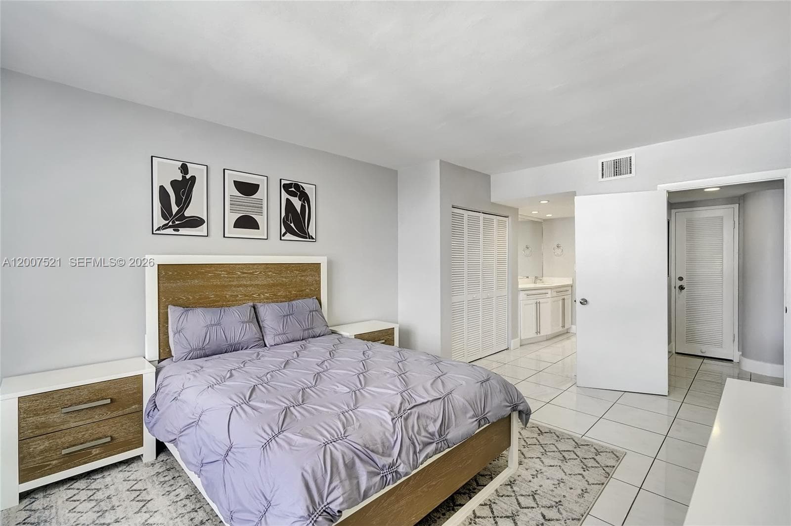 3725 S Ocean Dr 1519 photo 8