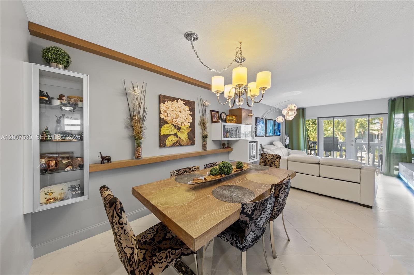 470 Paradise Isle Blvd 310 photo 3