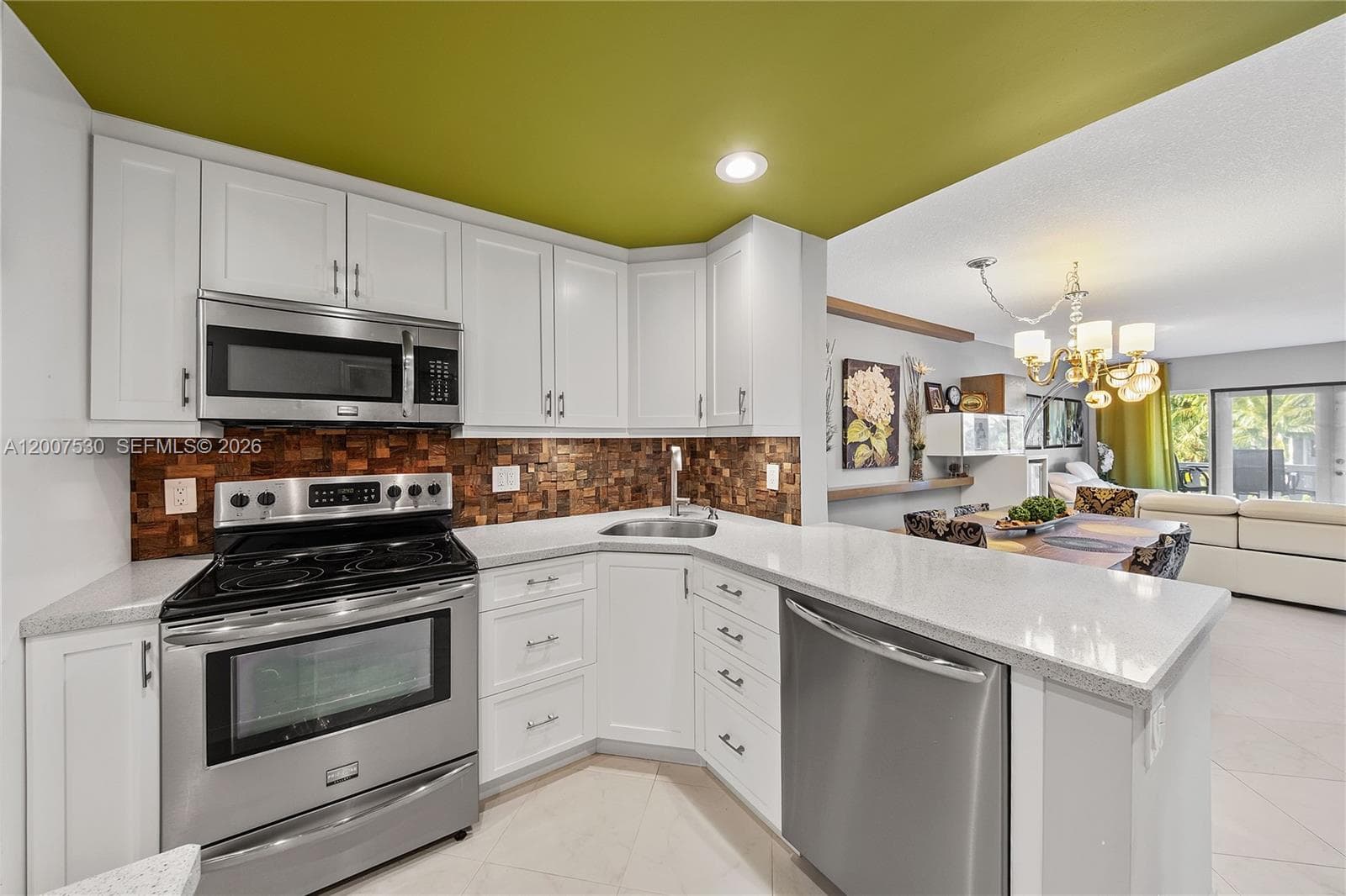 470 Paradise Isle Blvd 310 photo 5