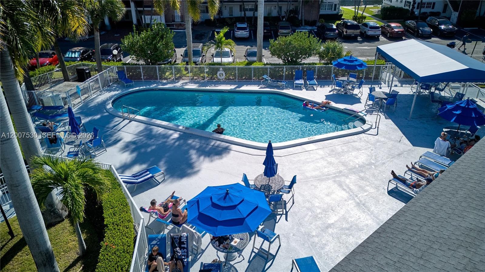 470 Paradise Isle Blvd 310 photo 25