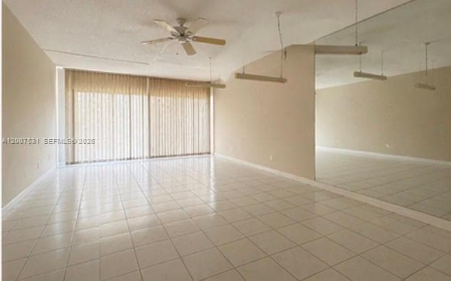 900 SW 12th St 110 photo 2