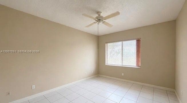 900 SW 12th St 110 photo 3