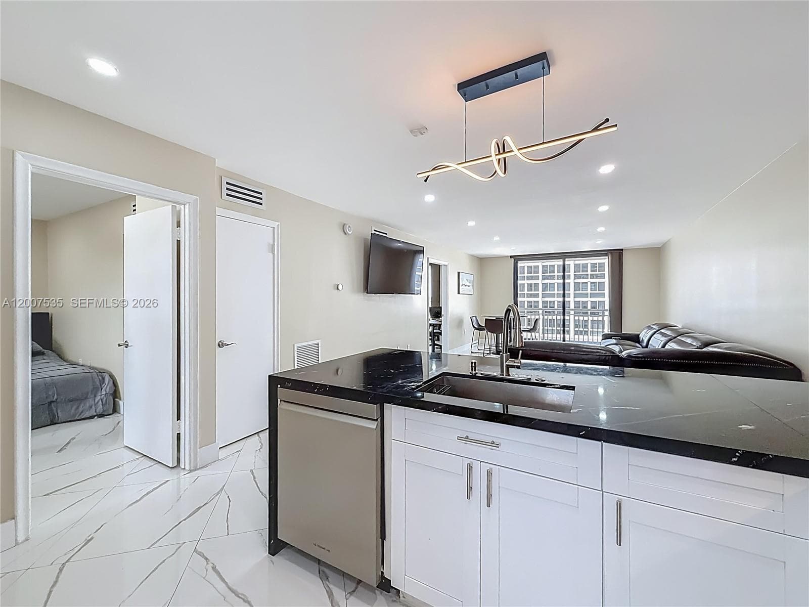 3100 48th St 507 photo 23