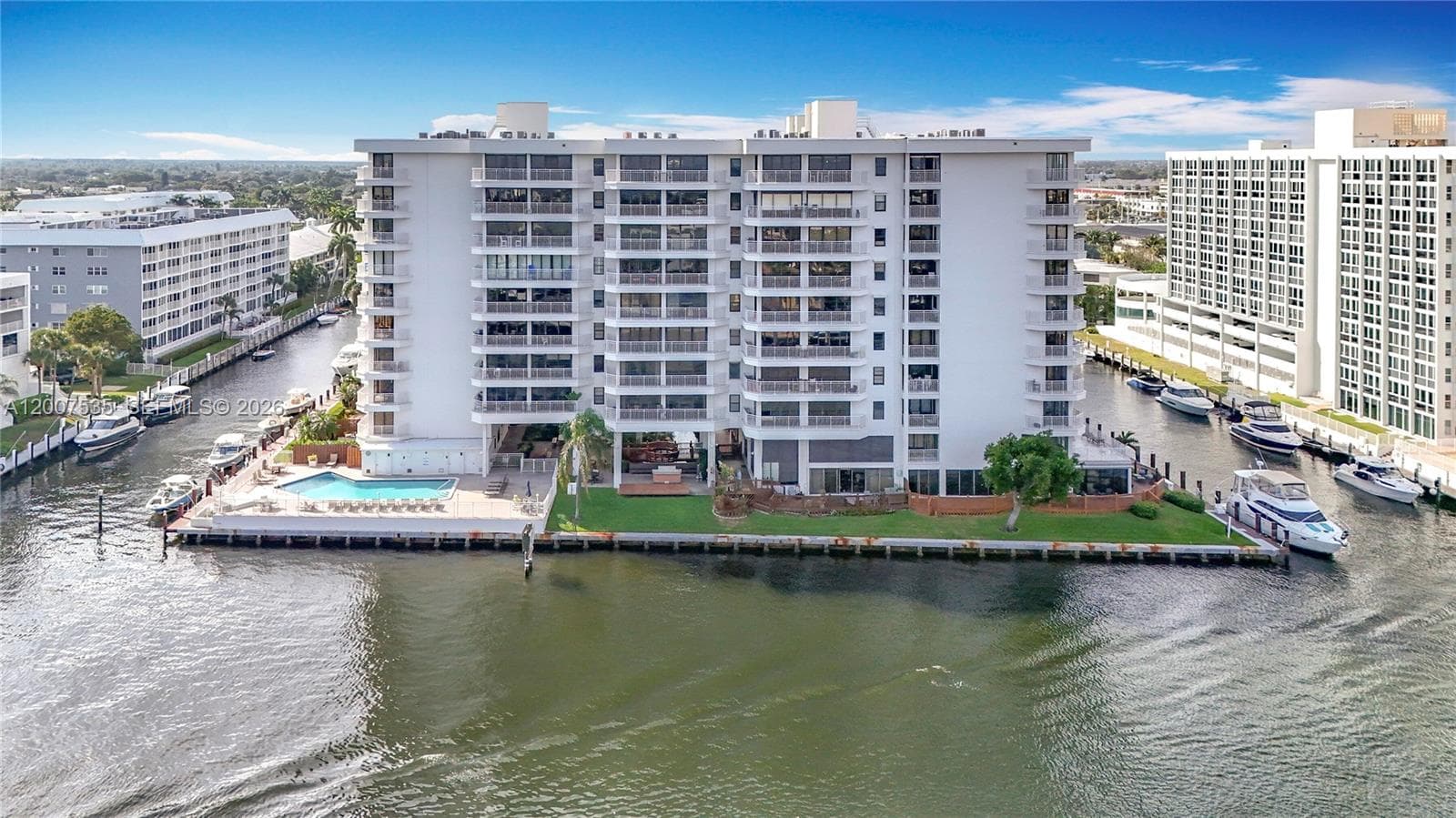 3100 48th St 507 photo 7