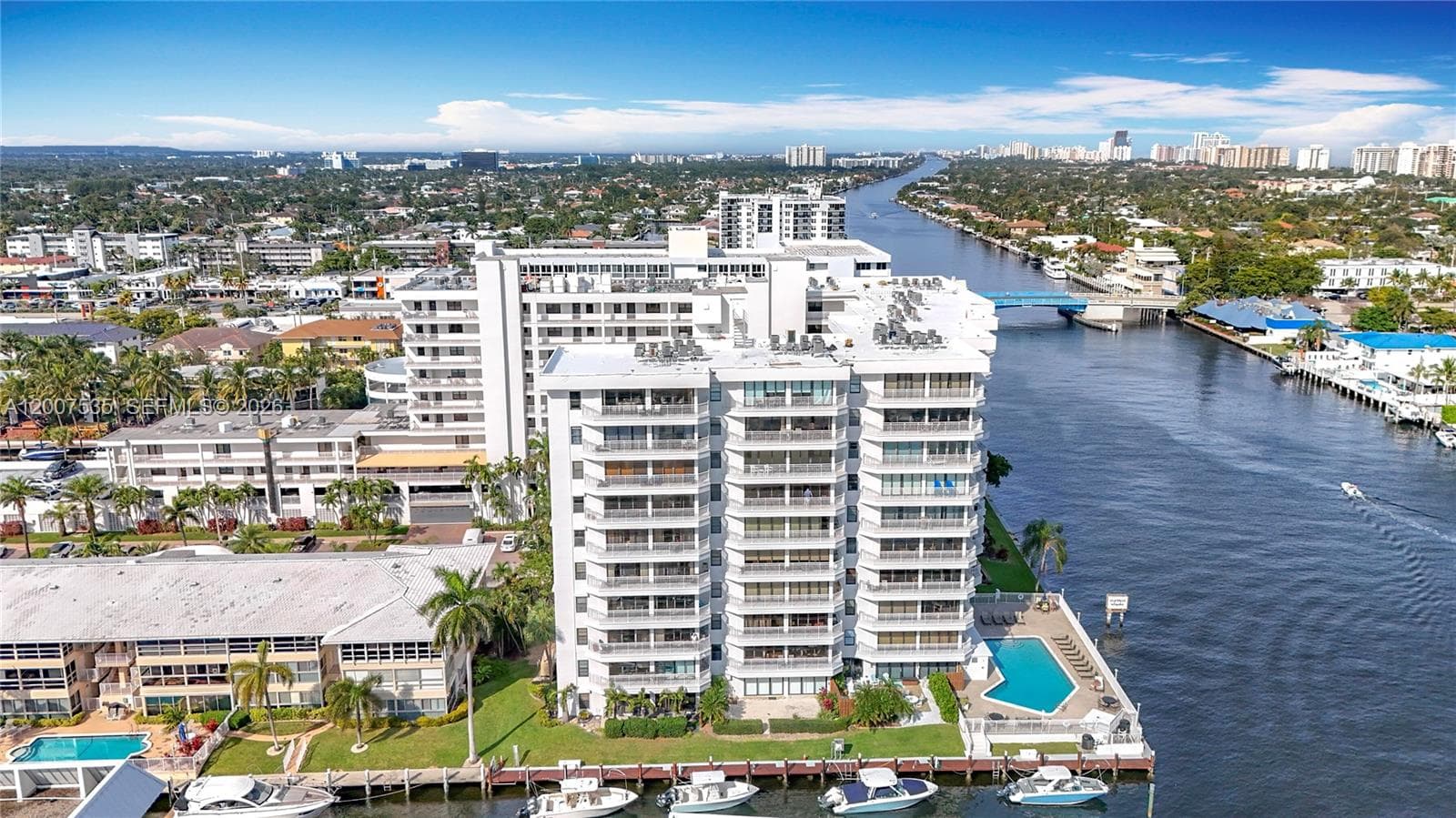 3100 48th St 507 photo 3