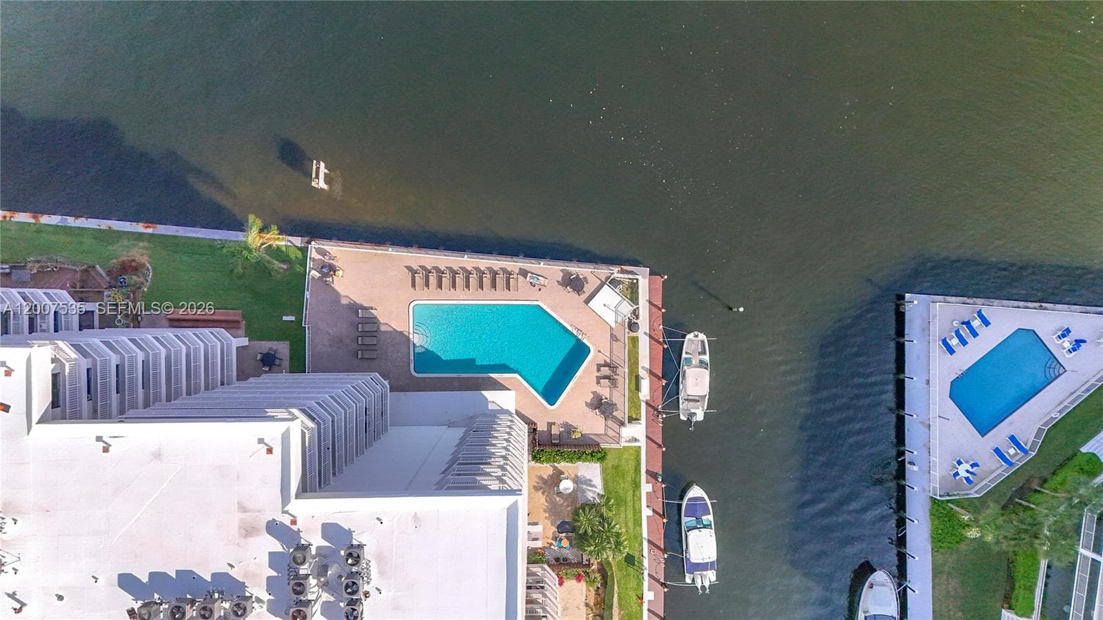 3100 48th St 507 photo 9