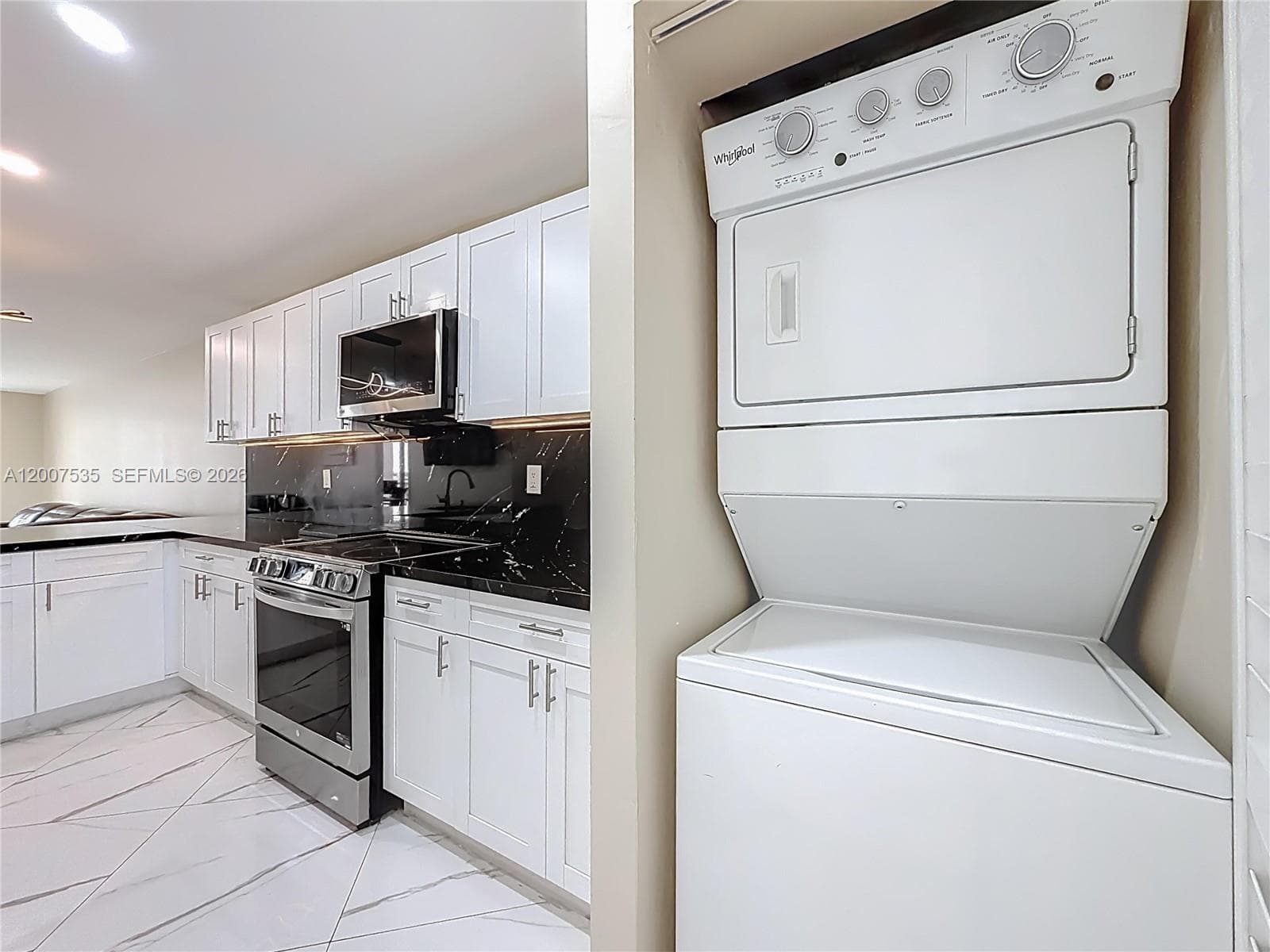 3100 48th St 507 photo 24