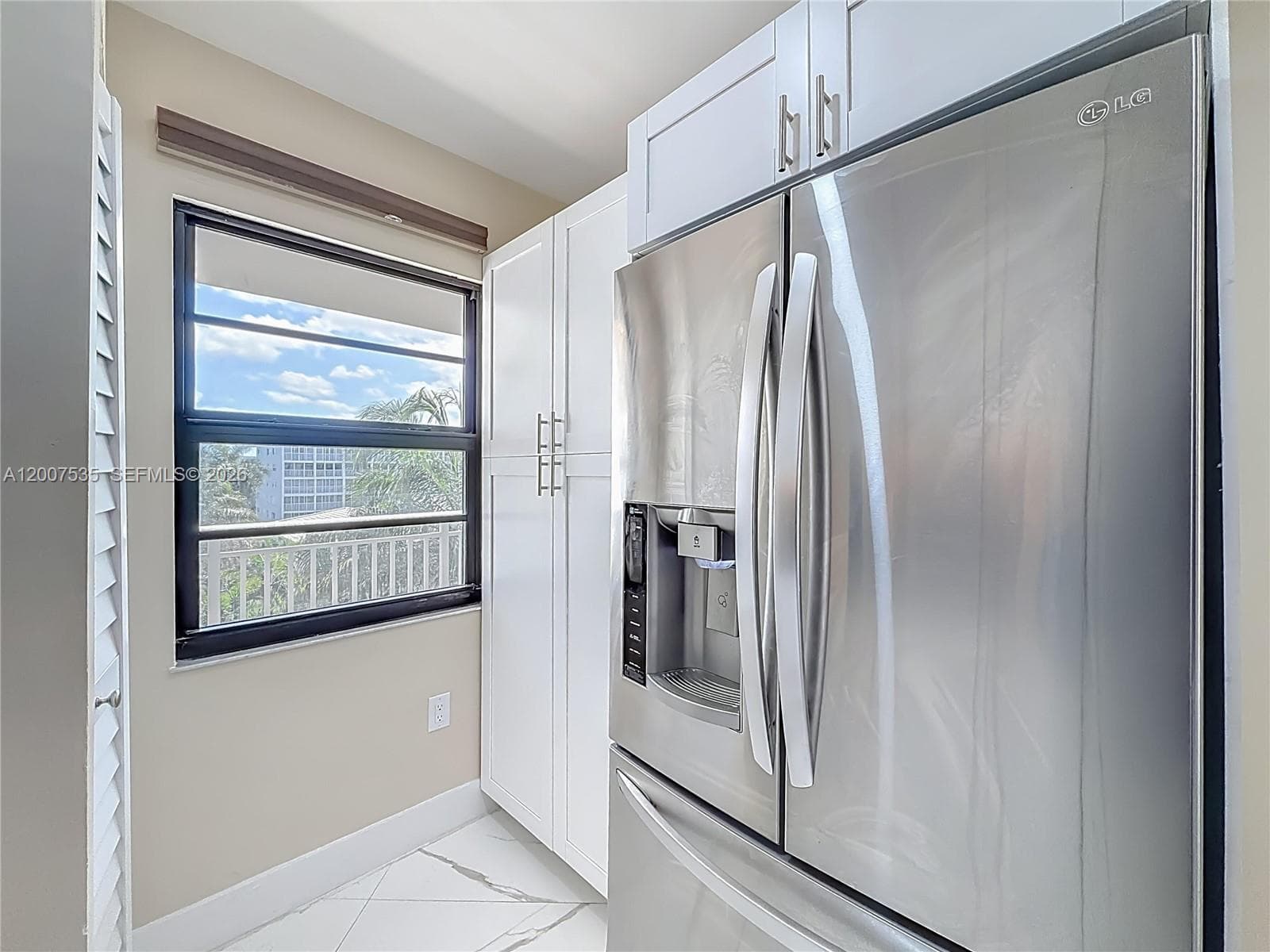 3100 48th St 507 photo 25