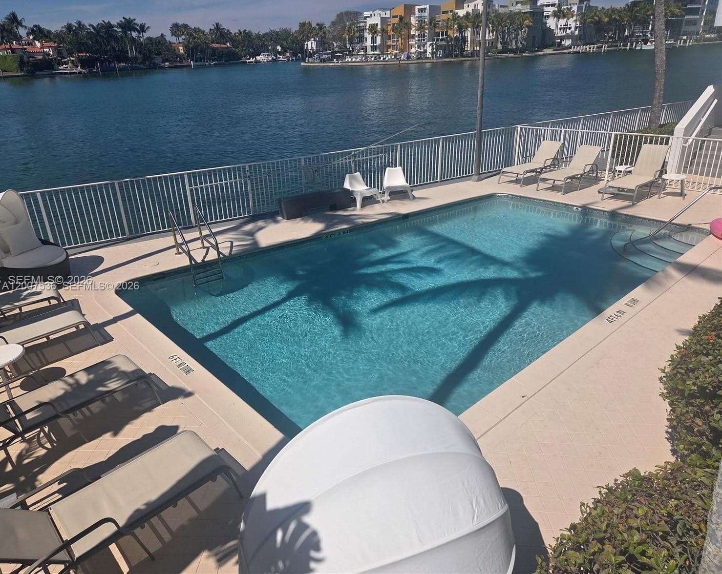 5880 Collins Ave 1006 photo 16