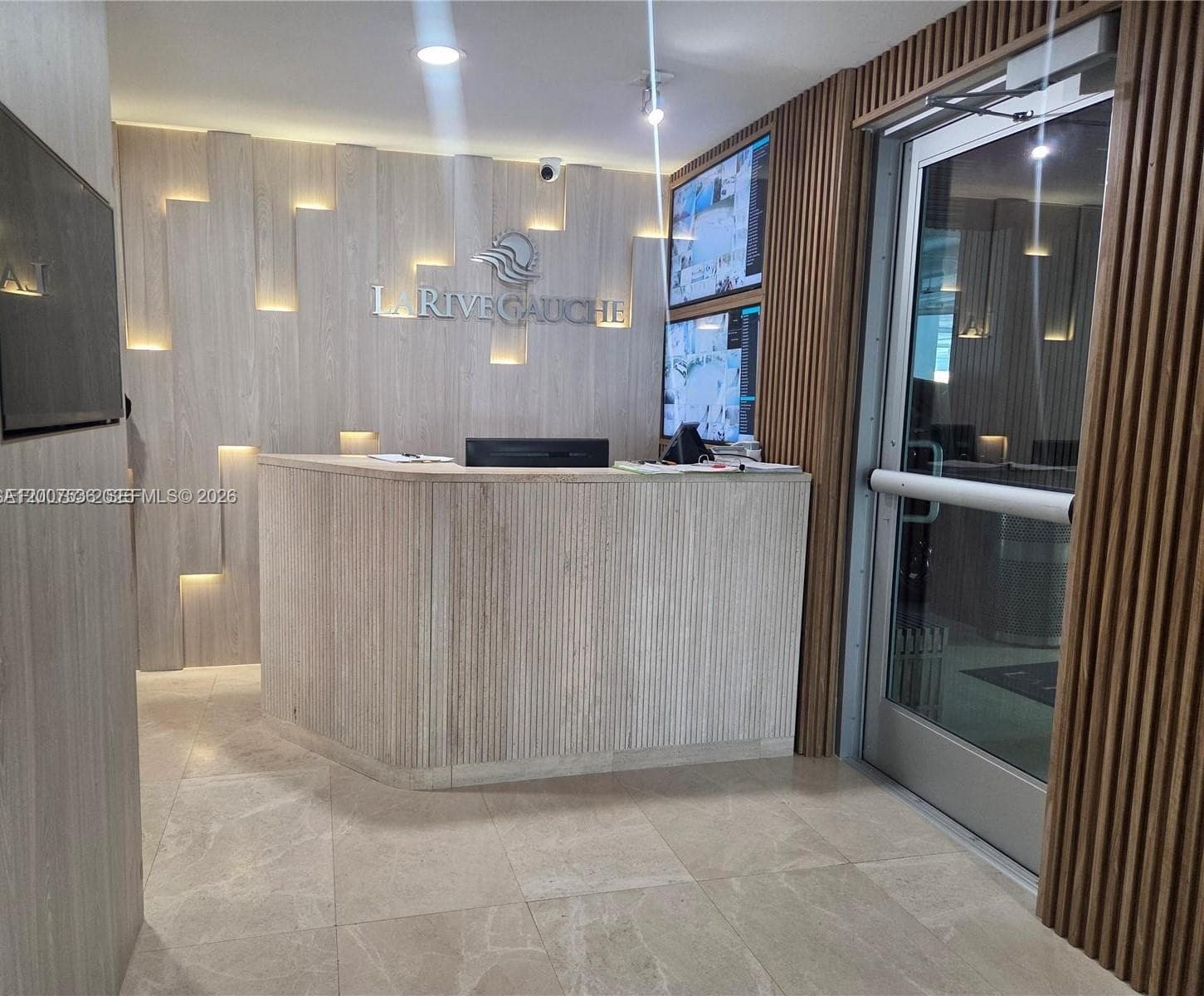 5880 Collins Ave 1006 photo 14