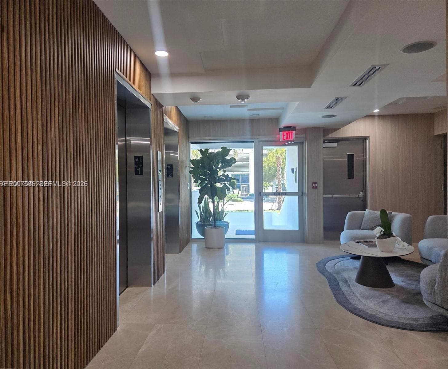 5880 Collins Ave 1006 photo 15