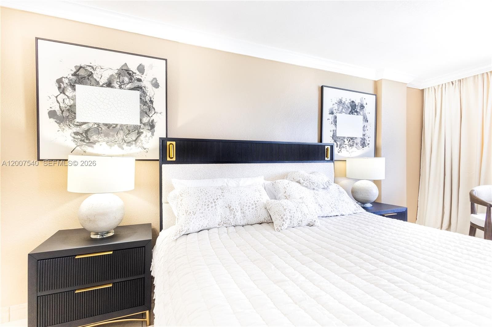 19201 Collins Ave 1123 photo 4