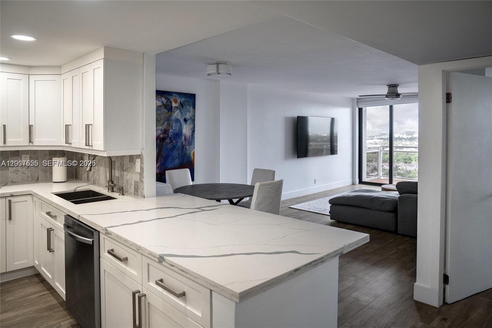 1600 Ocean Dr 17D photo 5