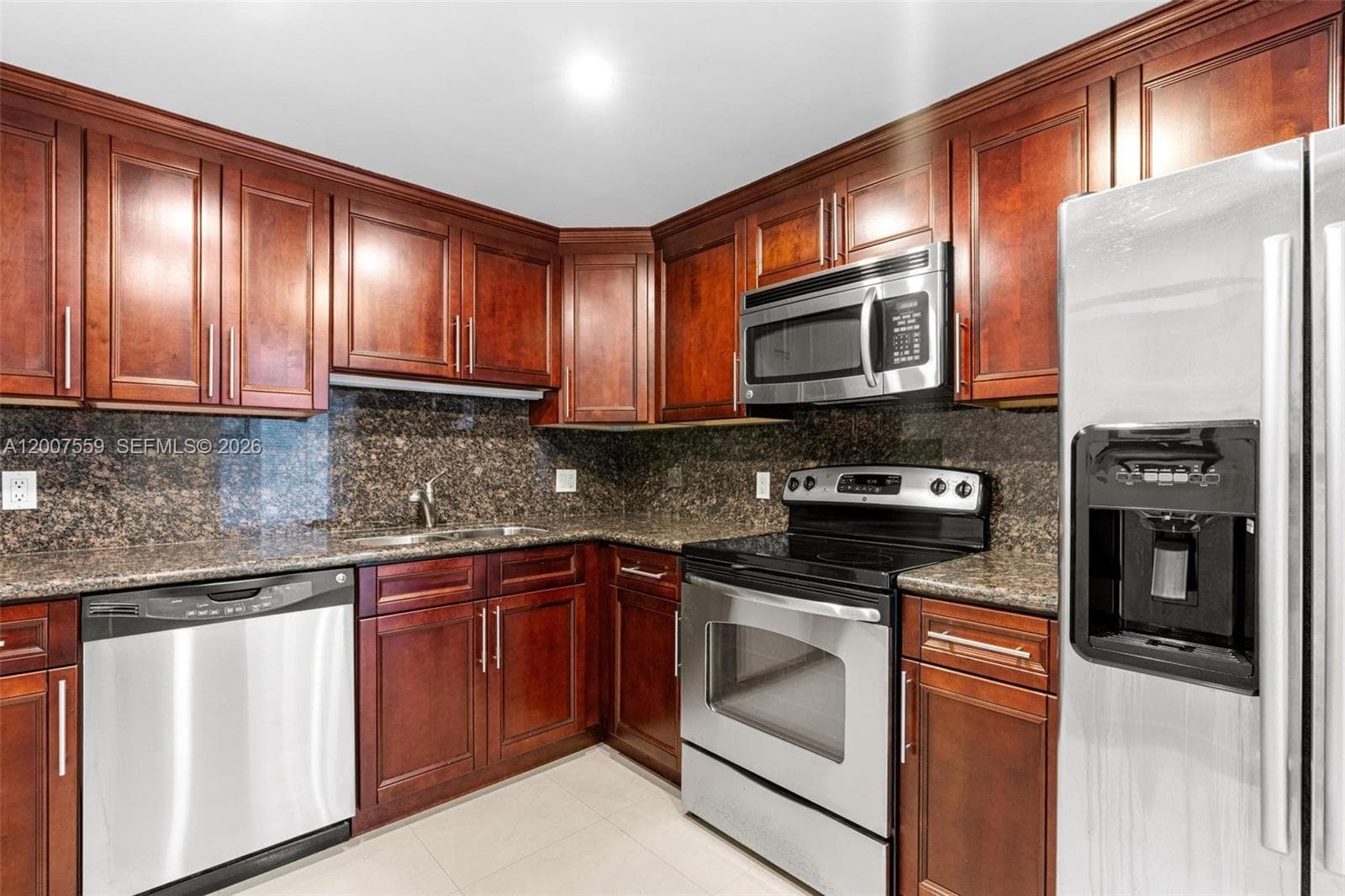 3800 Ocean Dr 301 photo 16