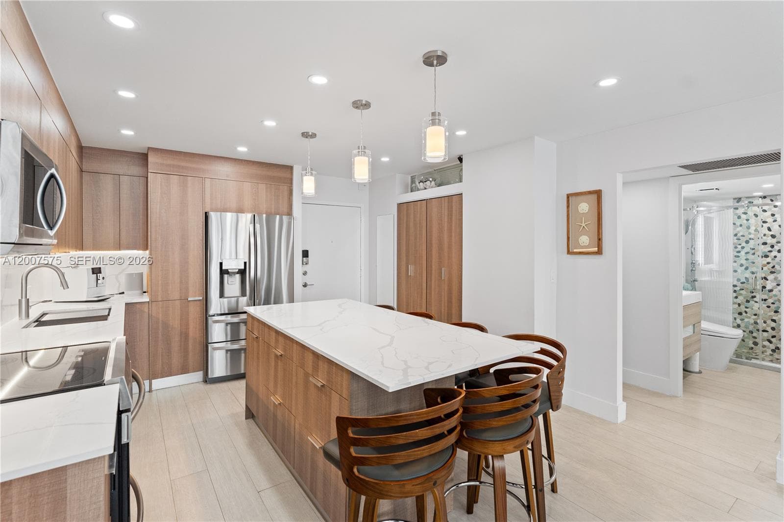 2030 Ocean Dr 918 photo 9