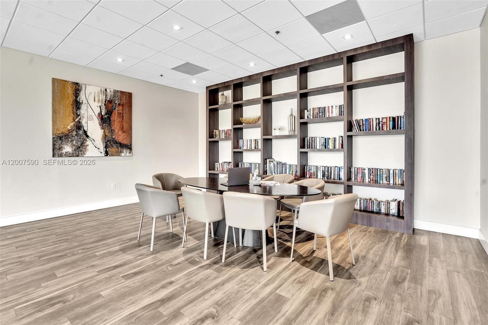 20515 Country Club Dr 2143 photo 7