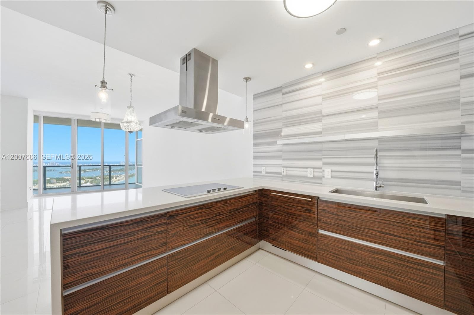 1100 Biscayne Blvd 4402 photo 6