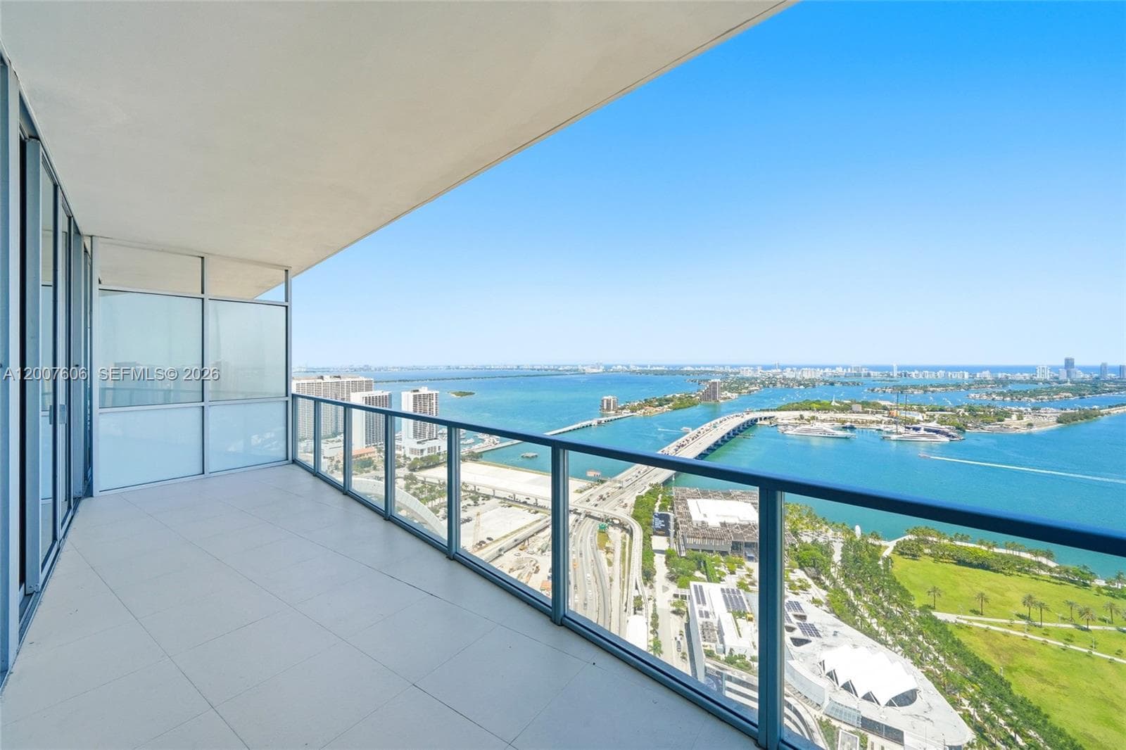 1100 Biscayne Blvd 4402 photo 1
