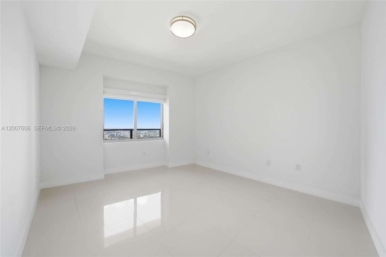 1100 Biscayne Blvd 4402 photo 20