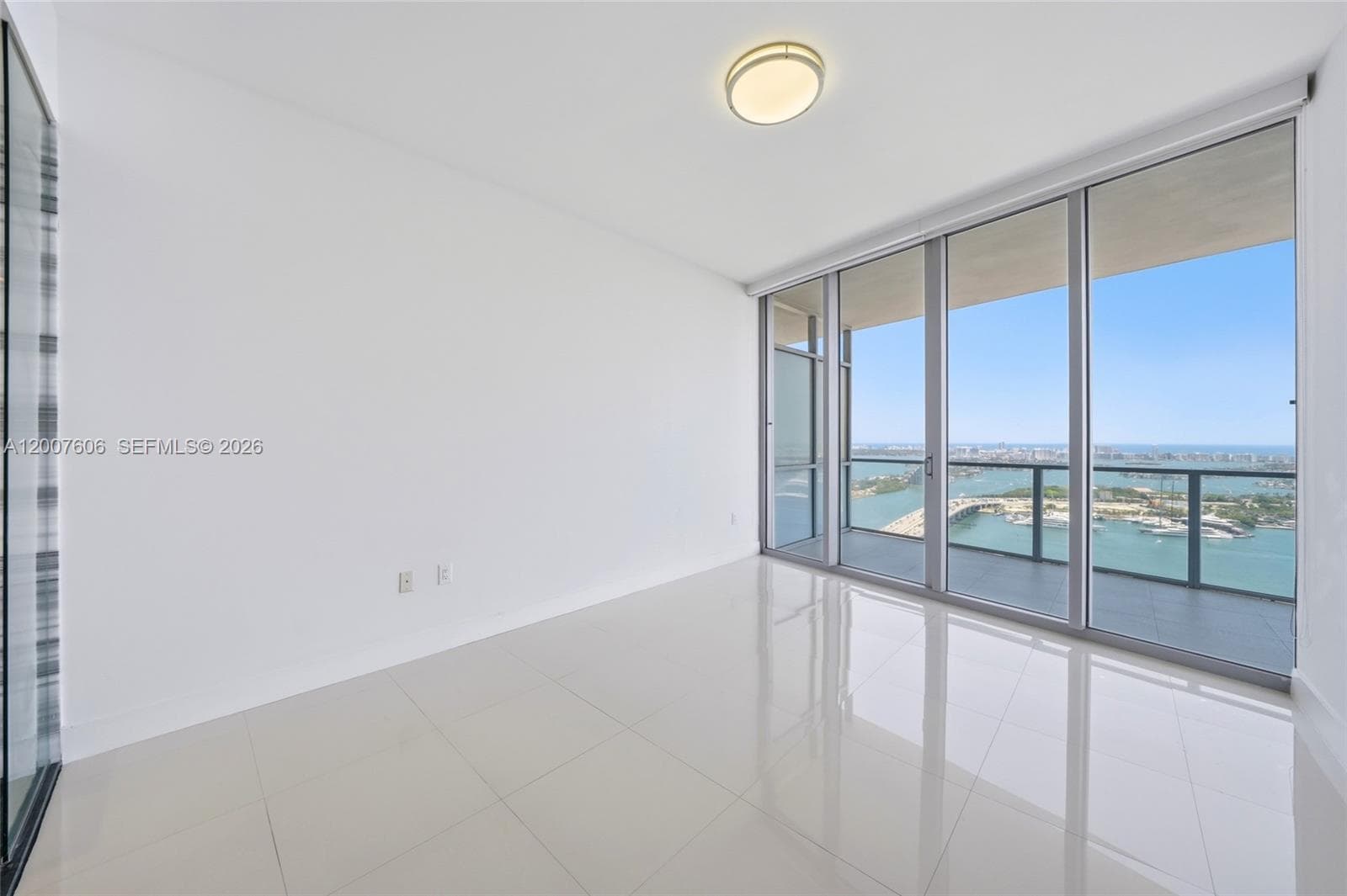1100 Biscayne Blvd 4402 photo 11