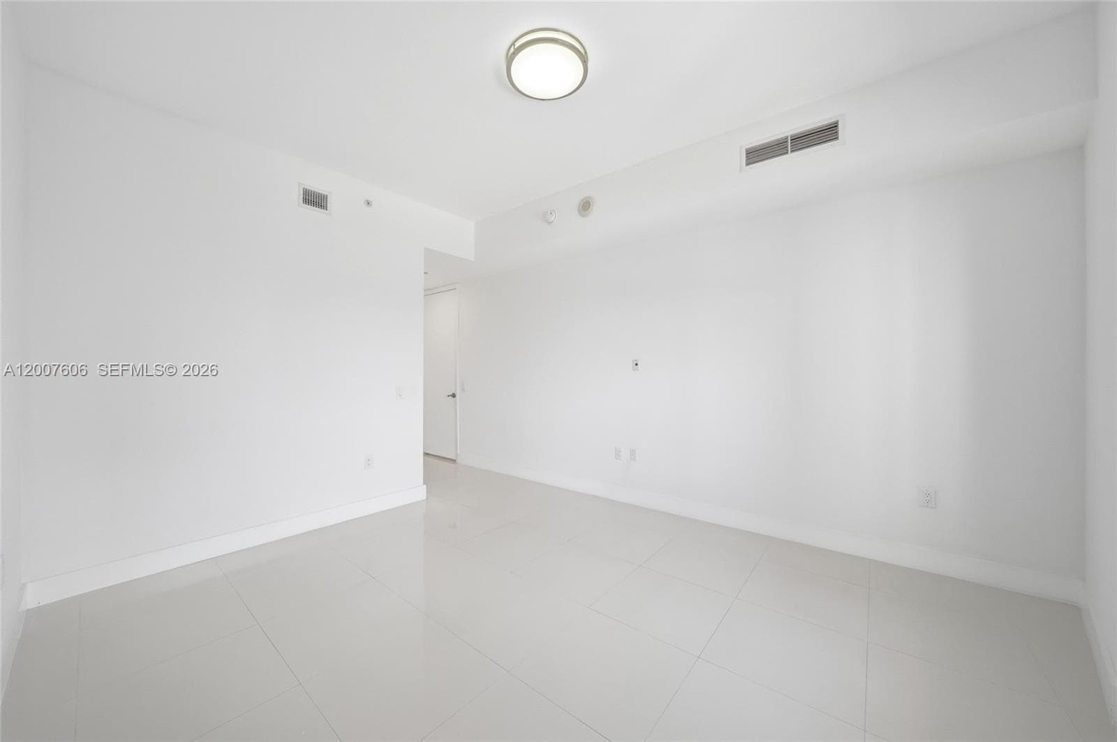 1100 Biscayne Blvd 4402 photo 19