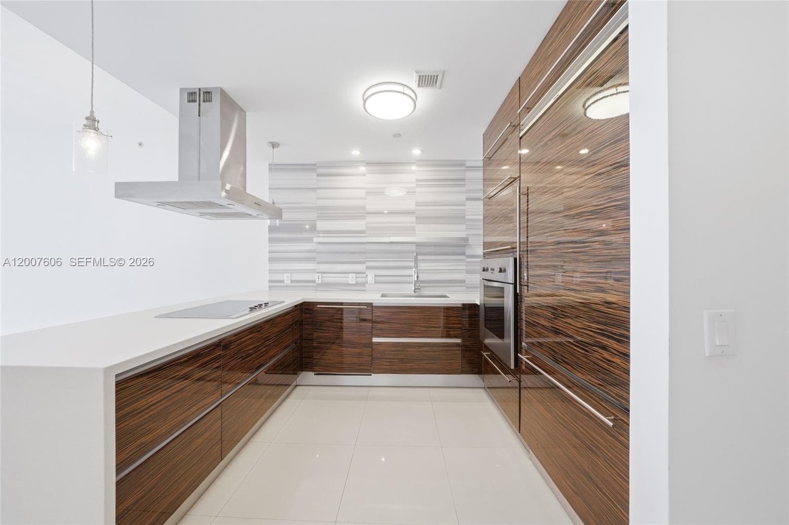 1100 Biscayne Blvd 4402 photo 8
