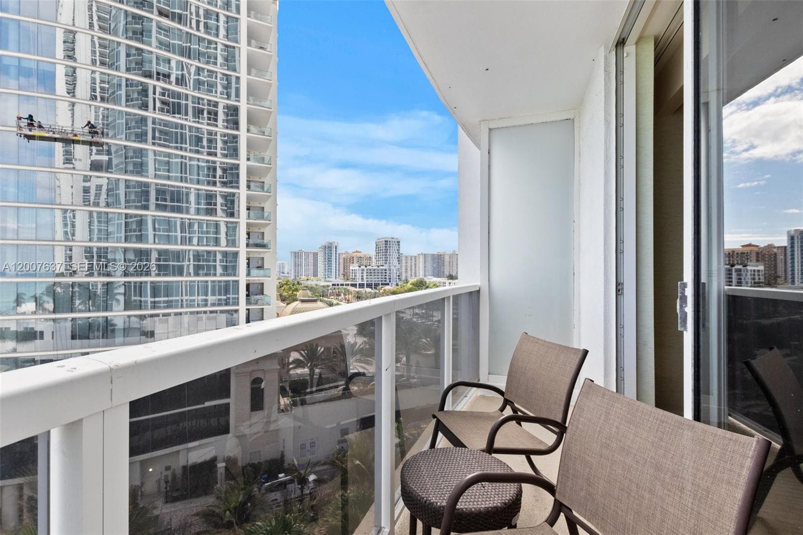 18001 Collins Ave 511 photo 13