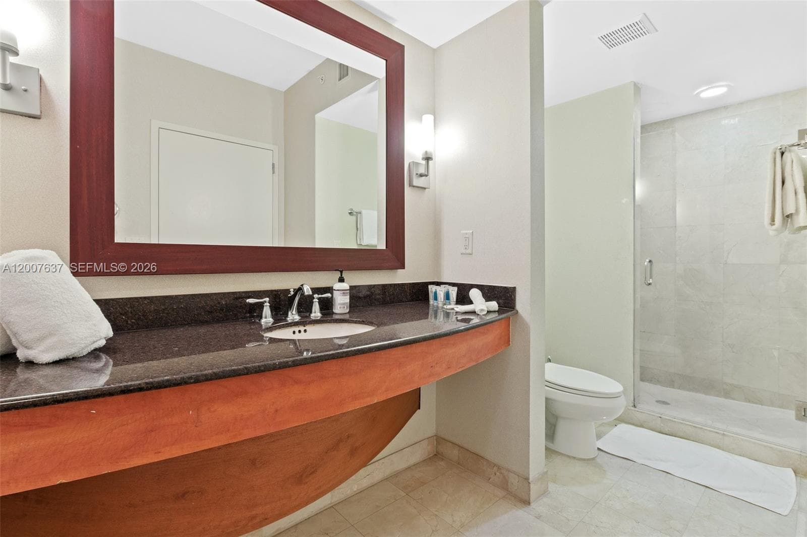18001 Collins Ave 511 photo 22