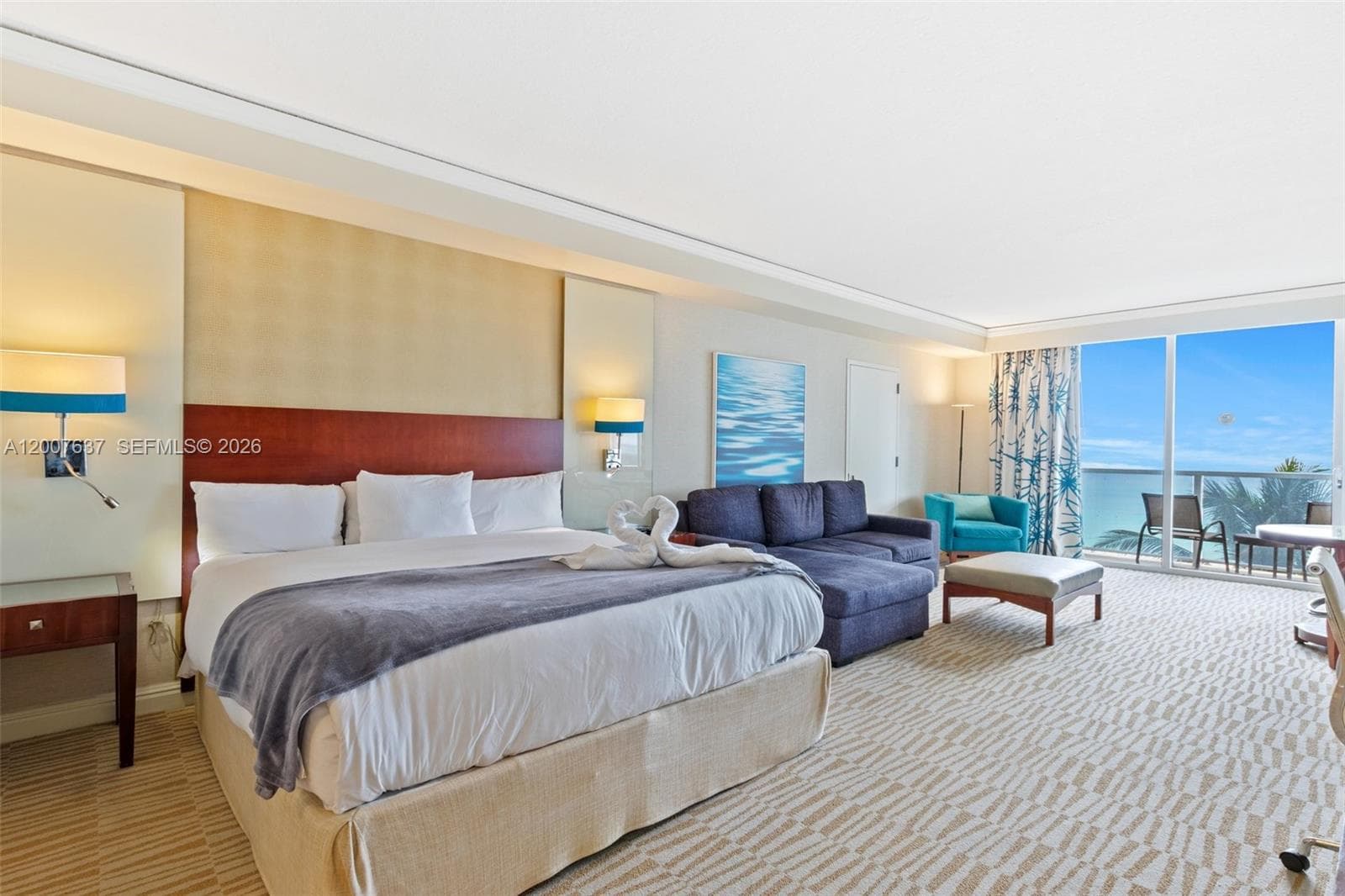 18001 Collins Ave 511 photo 5