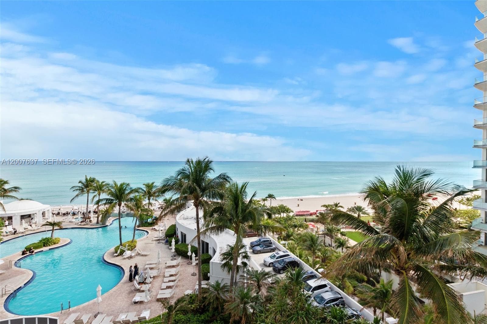 18001 Collins Ave 511 photo 14