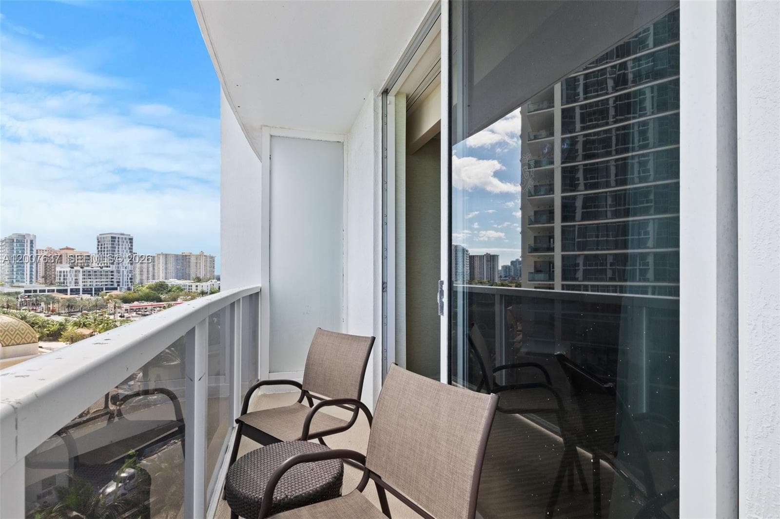 18001 Collins Ave 511 photo 15