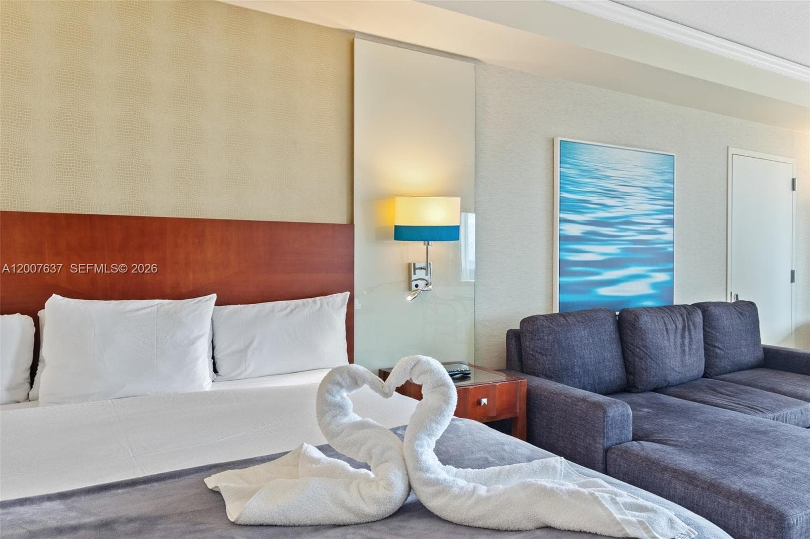 18001 Collins Ave 511 photo 8