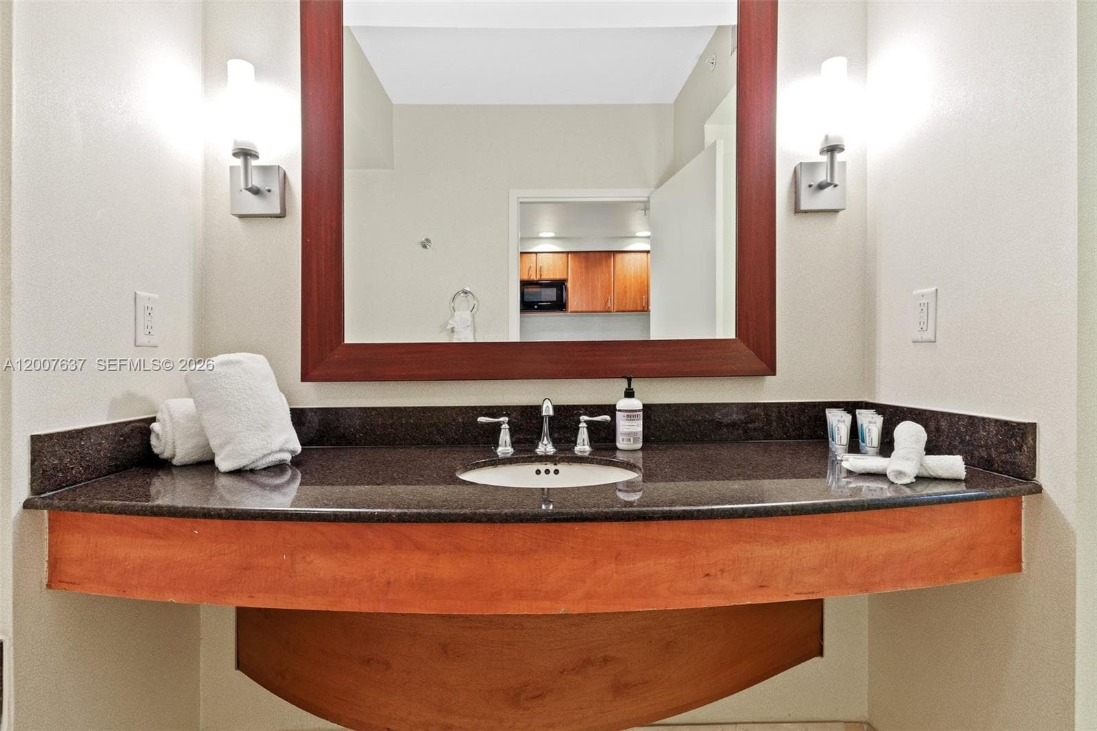 18001 Collins Ave 511 photo 21