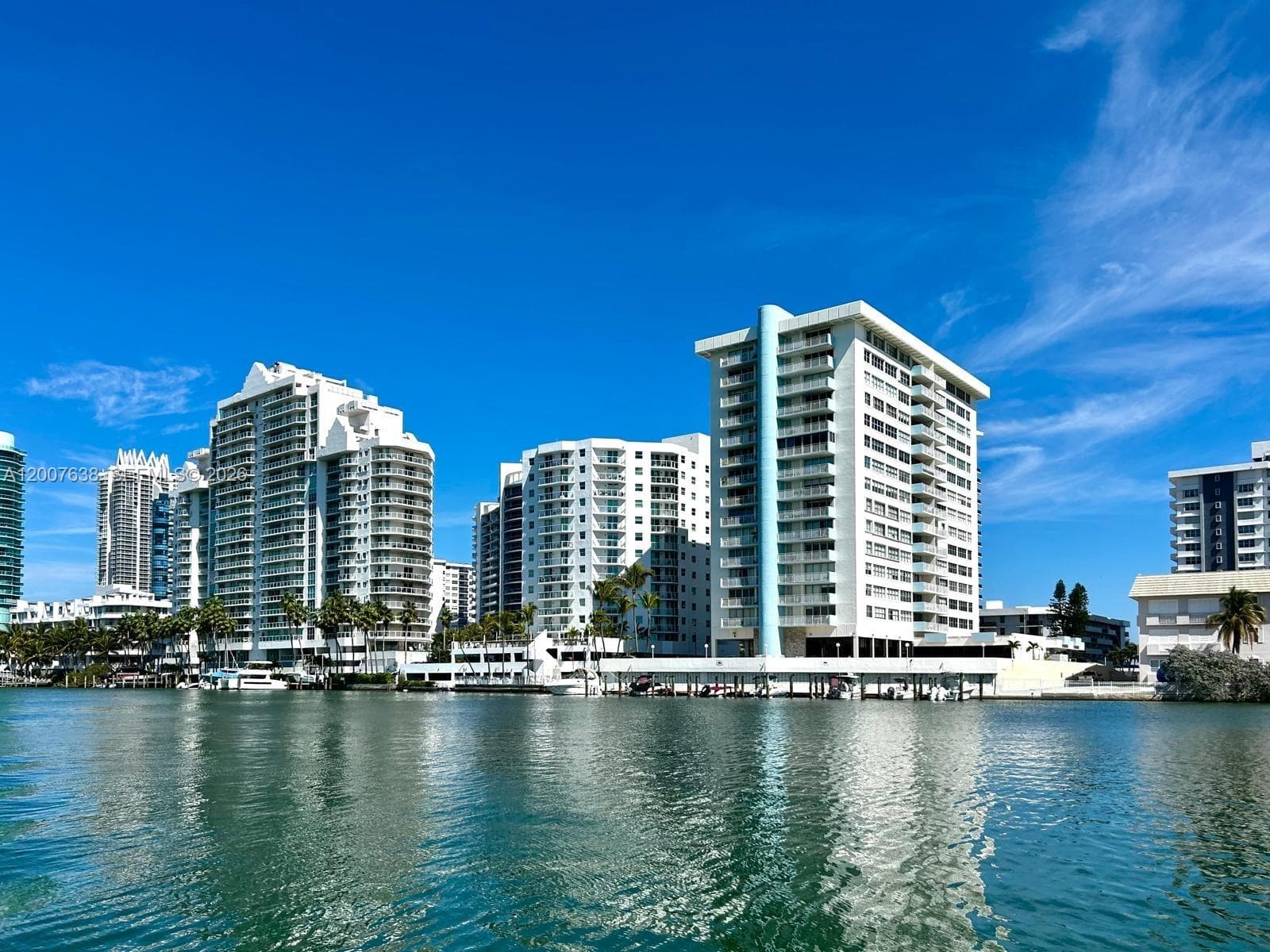 5838 Collins Ave 8E photo 1