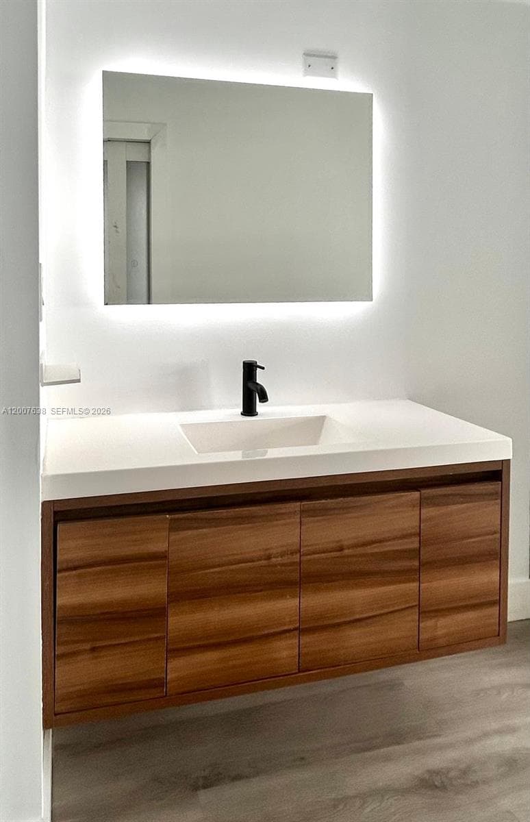 5838 Collins Ave 8E photo 9