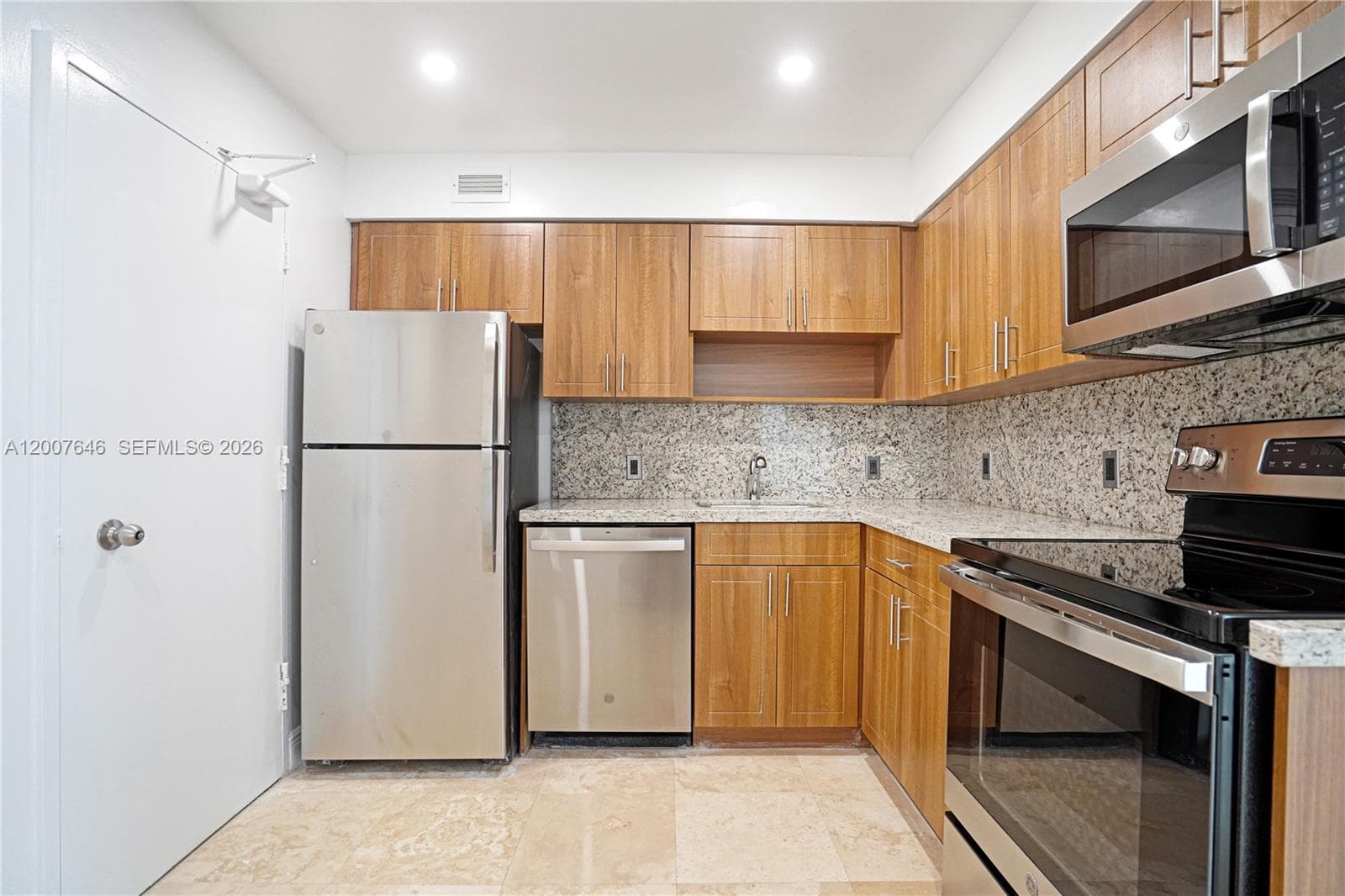 5101 Collins Ave 14F photo 5