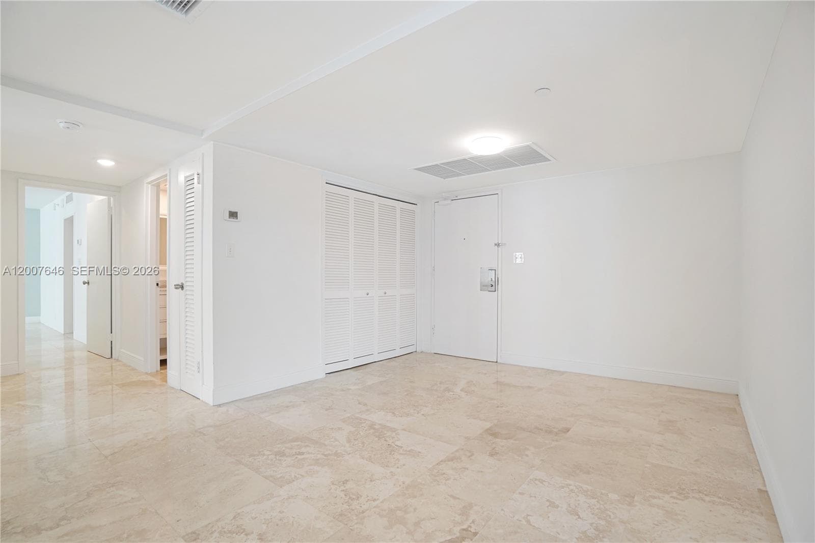5101 Collins Ave 14F photo 9