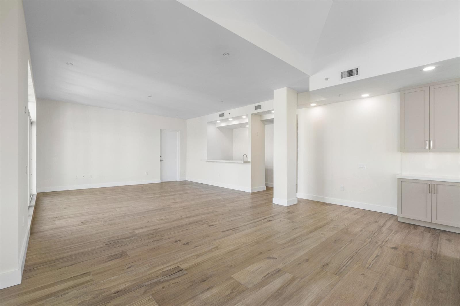 178 Lake Drive 4101 photo 18