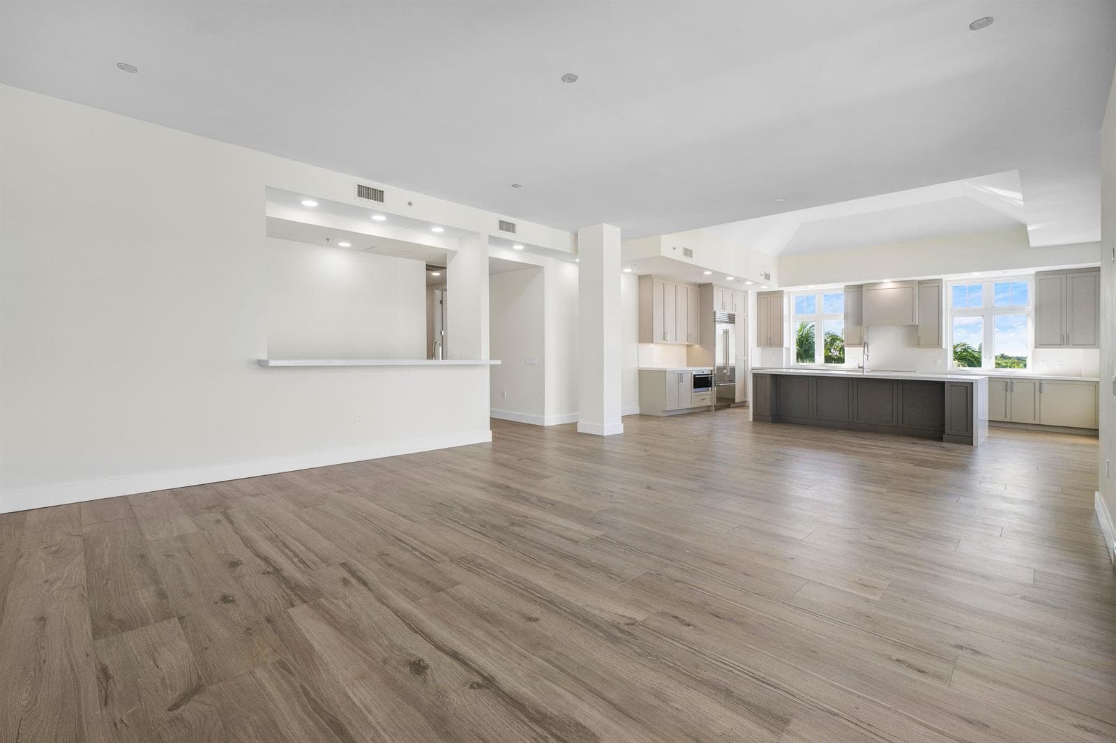 178 Lake Drive 4101 photo 15