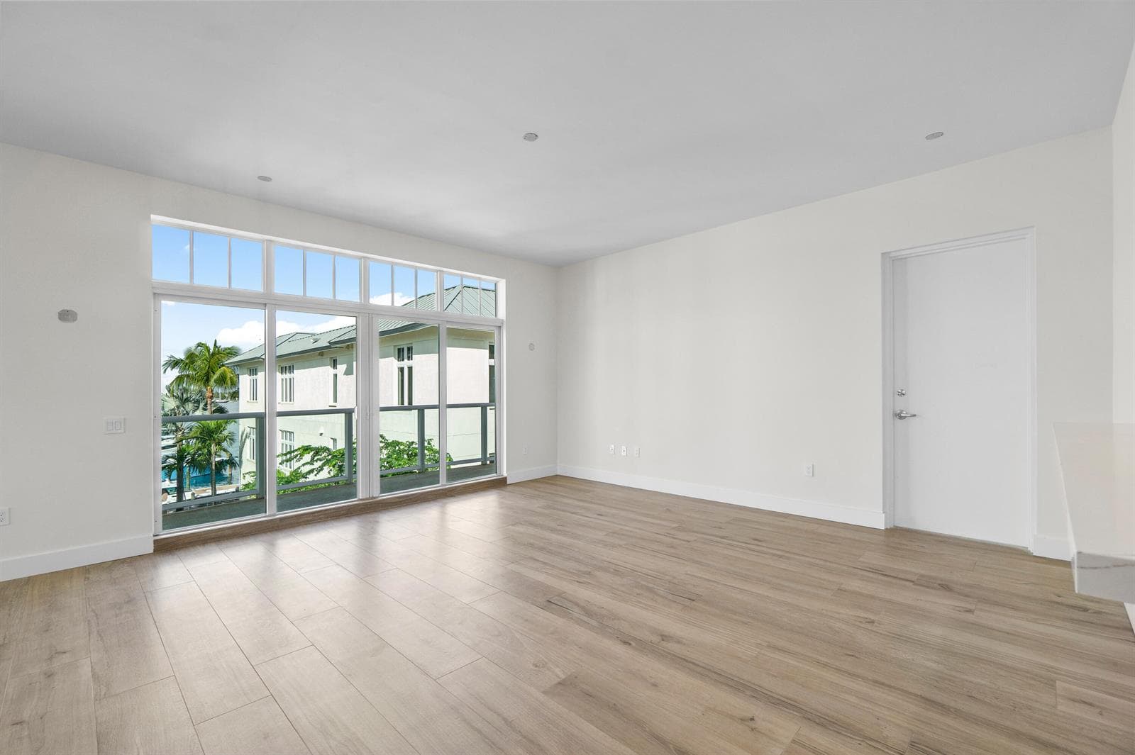 178 Lake Drive 4101 photo 19