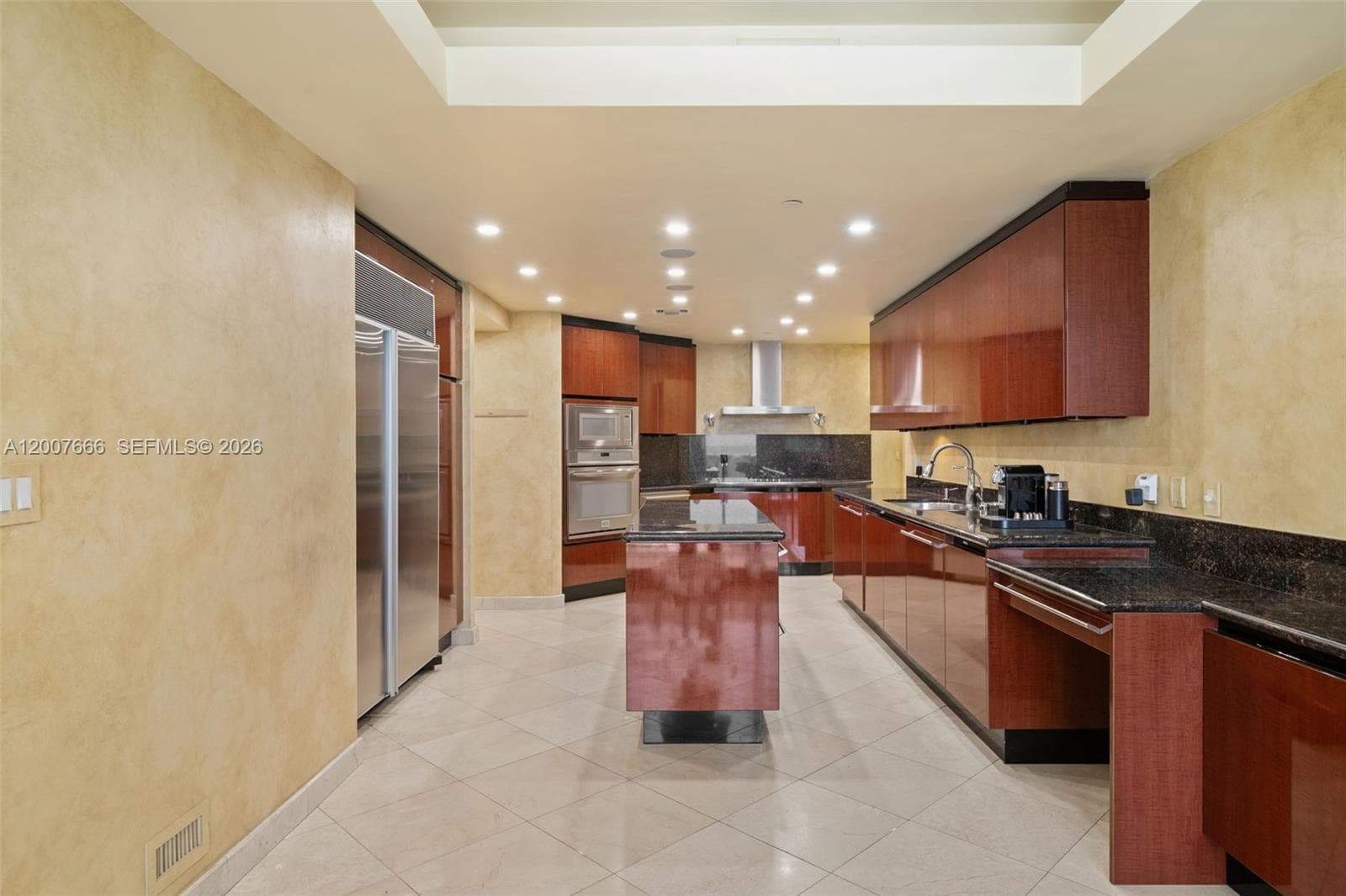 9999 Collins Ave 6G photo 10