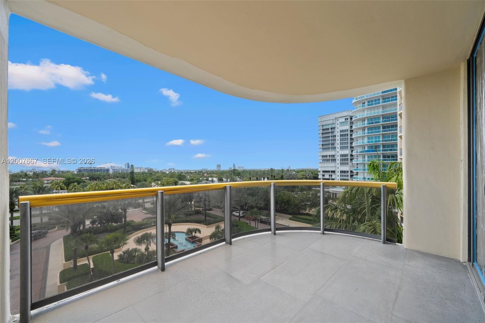 9999 Collins Ave 6J photo 14