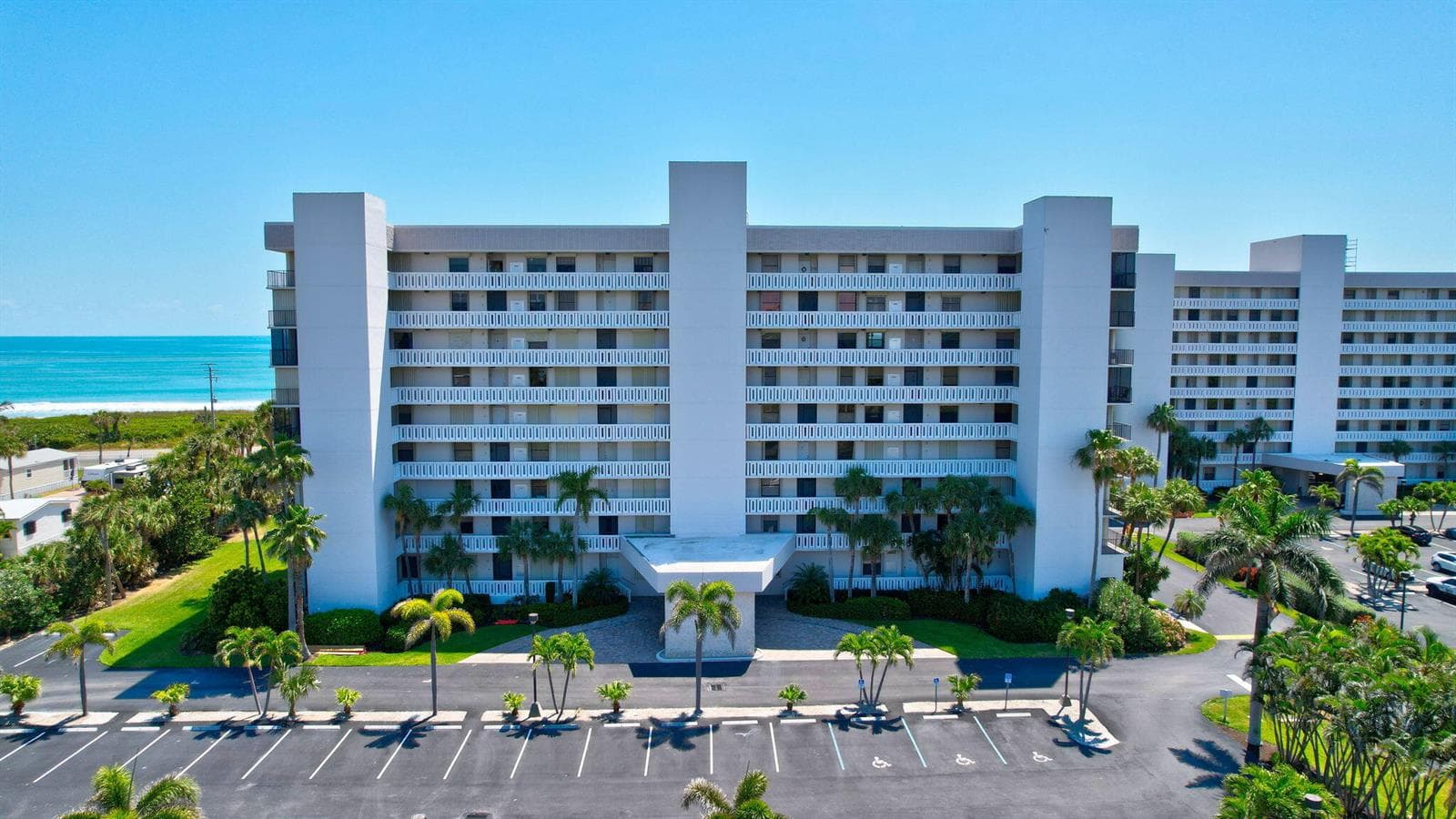 5061 N Highway A1a 905 photo 1