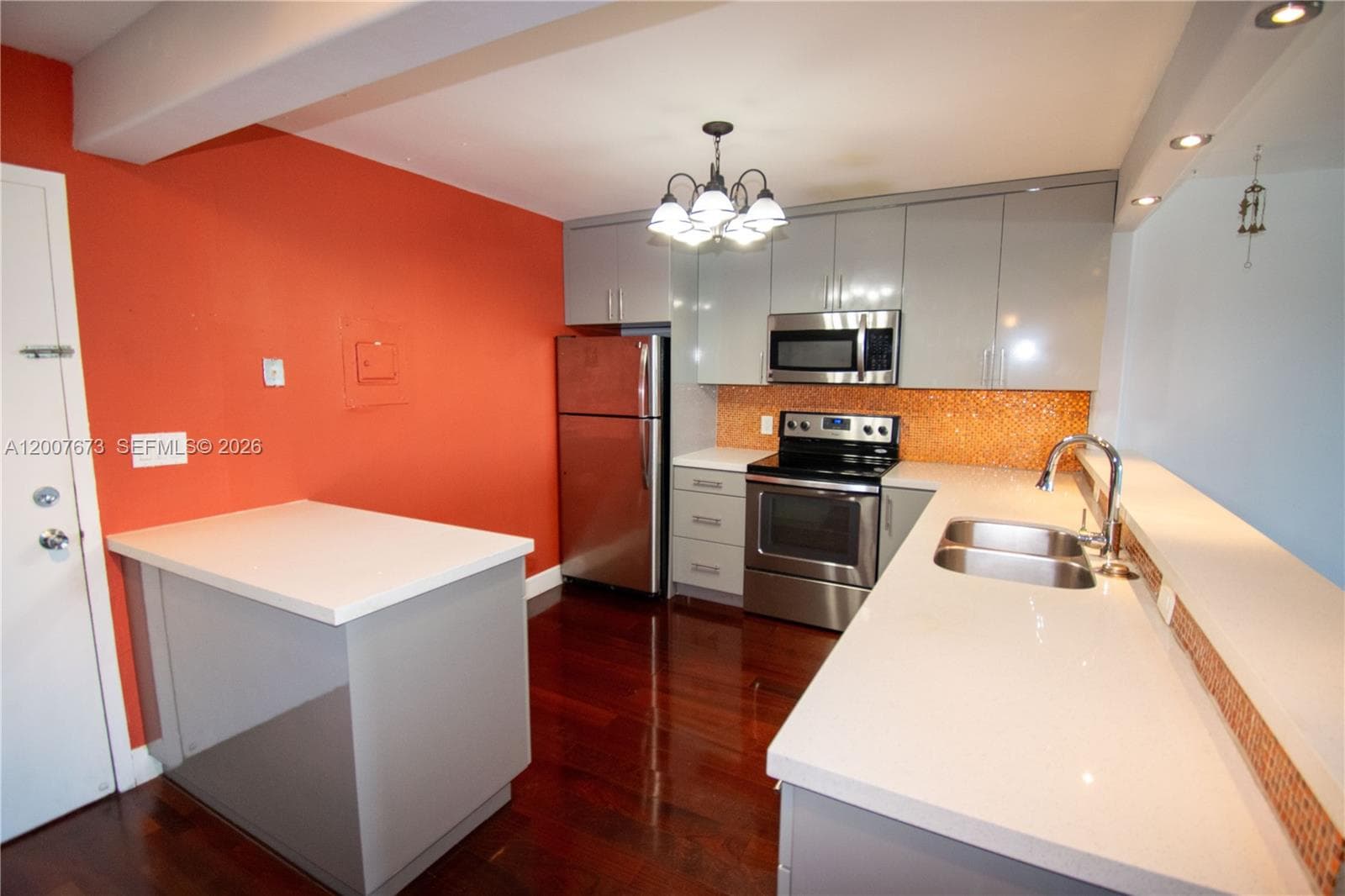 110 Shore Dr 5B photo 6